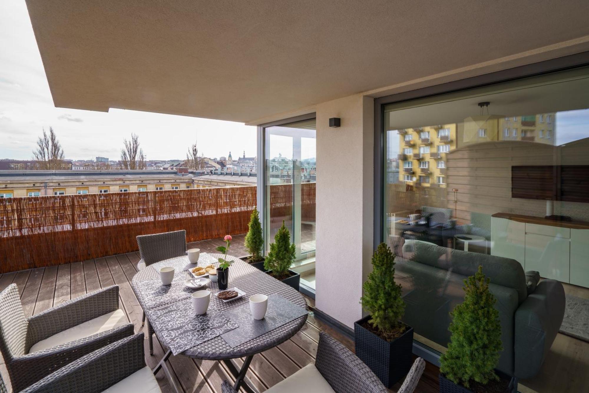 Apartament Z Tarasem Kielce Esterno foto